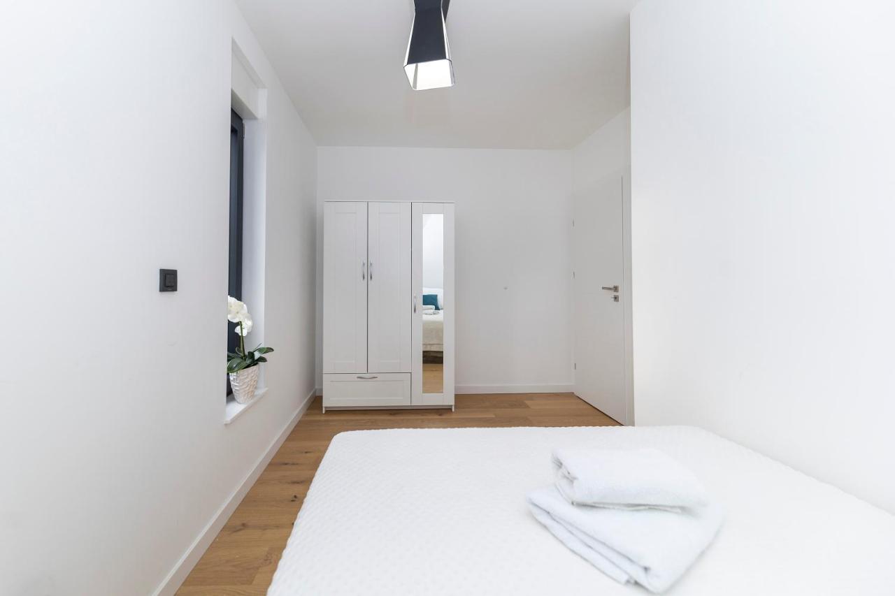 Apartment Marianne , Parking Free , 2 Bedroom & 2 Bathroom , Modern & Cozy Задар Екстериор снимка